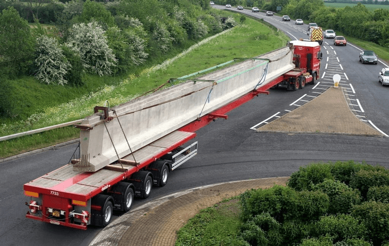 Extendable Trailer for long loads | Image courtesy of Nooteboom Trailers